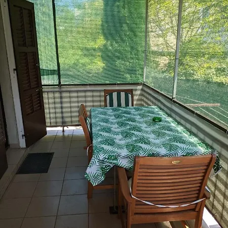 Lili Apartment *